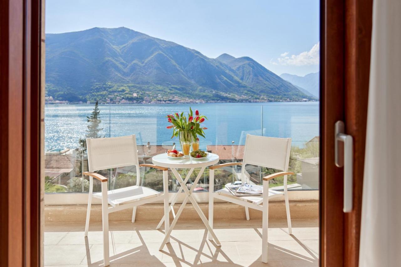 Apartment Noa With Sea View Kotor Exterior foto