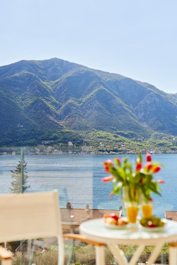 Apartment Noa With Sea View Kotor Exterior foto